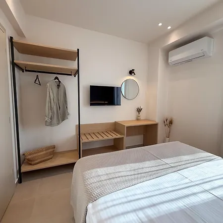 Elia Apartment